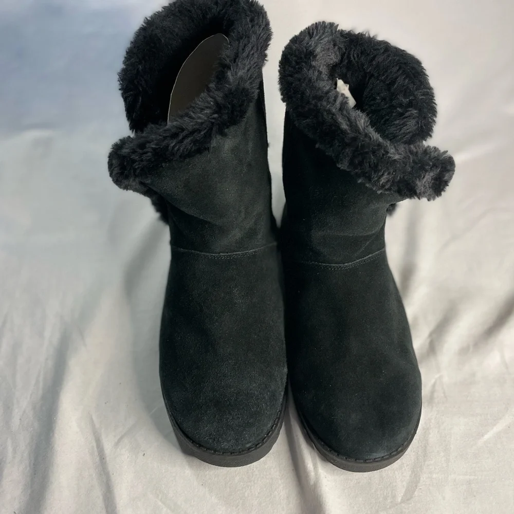 TARGET Women’s Black Faux Suede Fur Boots Size 8